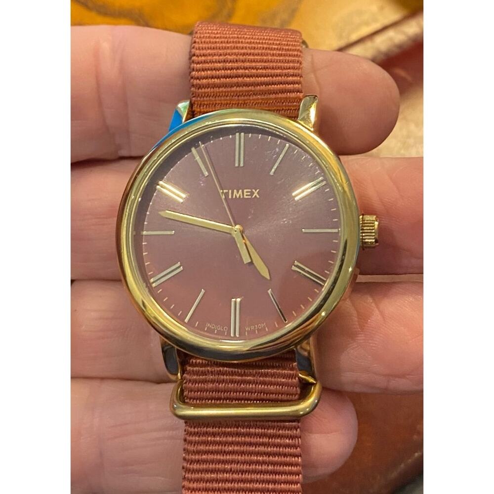 Unisex 40mm Gold Tone Timex Watch, Matching Strop and Face